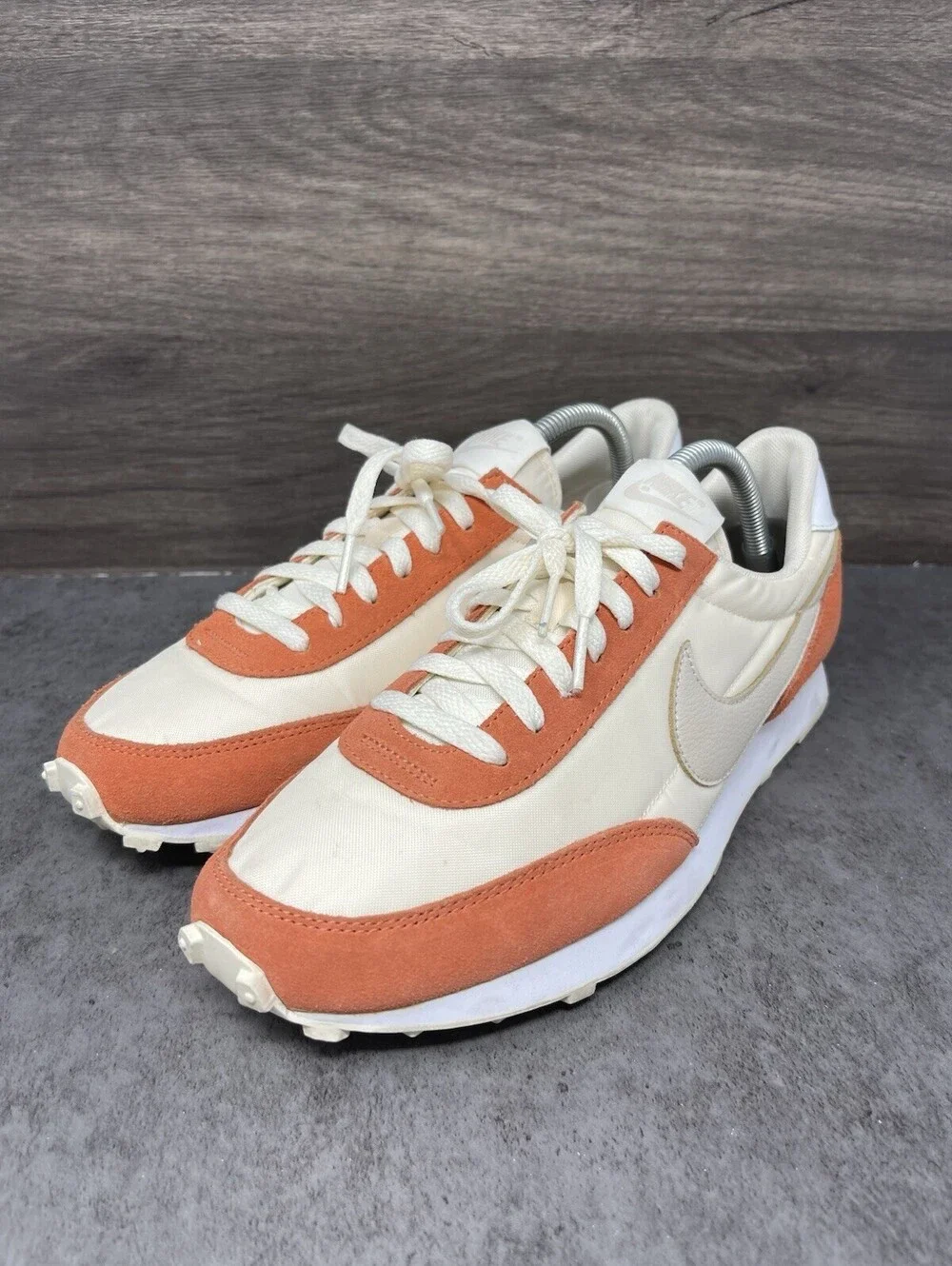 Nike Daybreak Sneakers Womens Size 9.5 Pale Ivory Desert Sand Orange CK2351-106